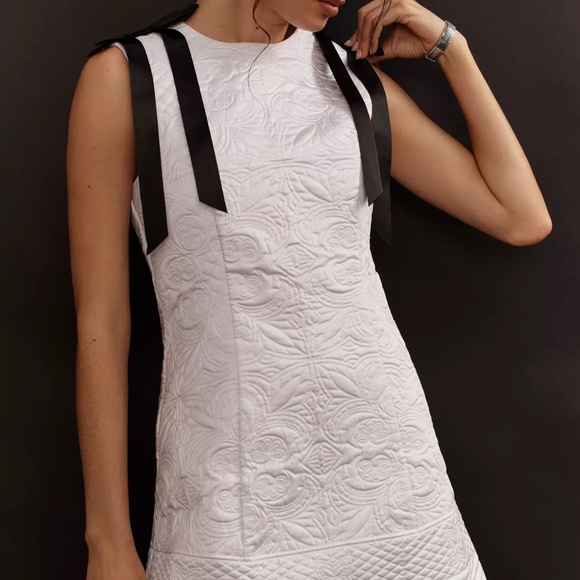 LOVAAN 'Lena' Dress in White (NWT) - Picture 4 of 9